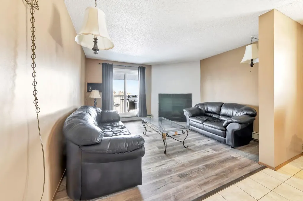 3007 57a Avenue Lloydminster AB T9V 1W5