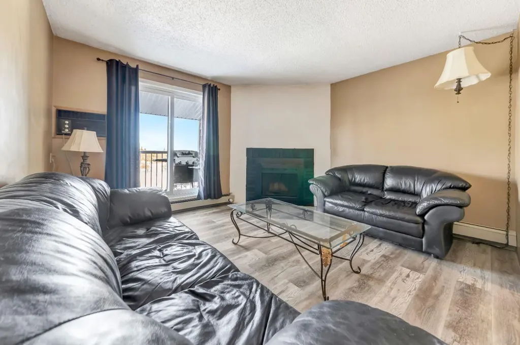 3007 57a Avenue Lloydminster AB T9V 1W5
