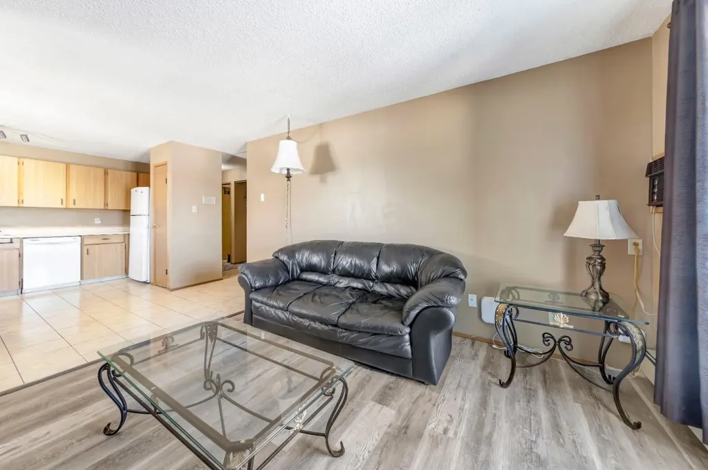 3007 57a Avenue Lloydminster AB T9V 1W5