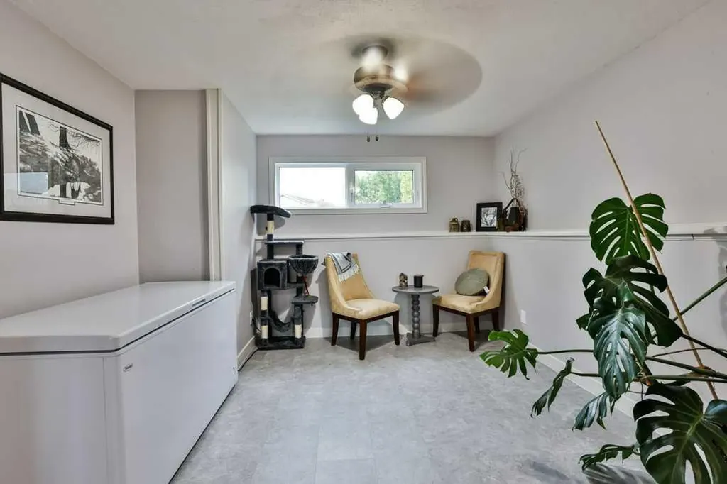 5217 38 Avenue Taber AB T1G 1B8