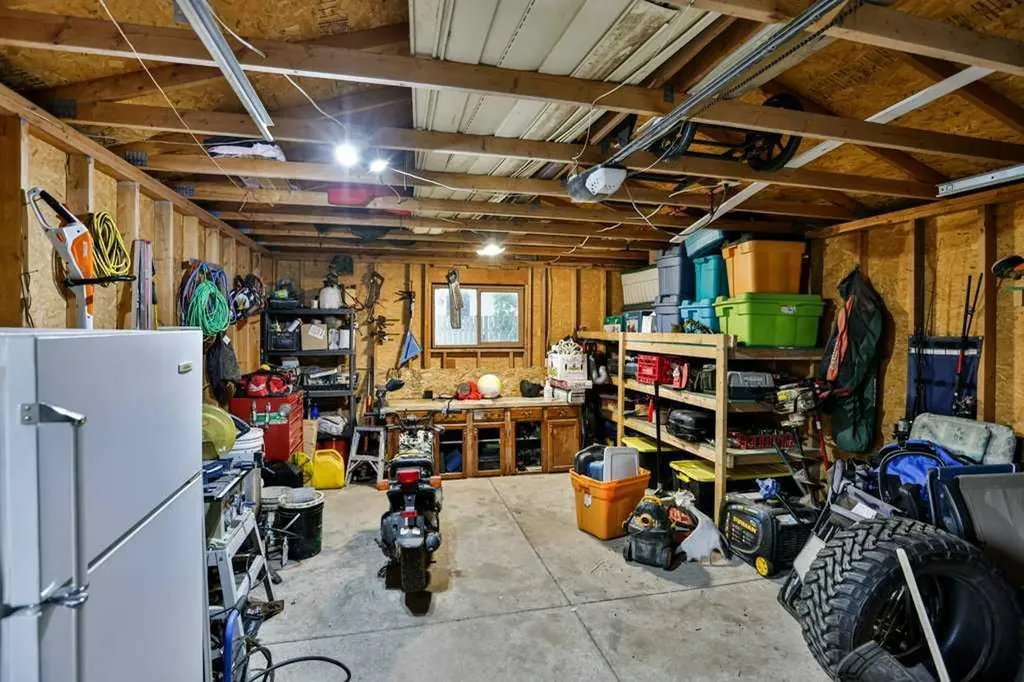 5217 38 Avenue Taber AB T1G 1B8