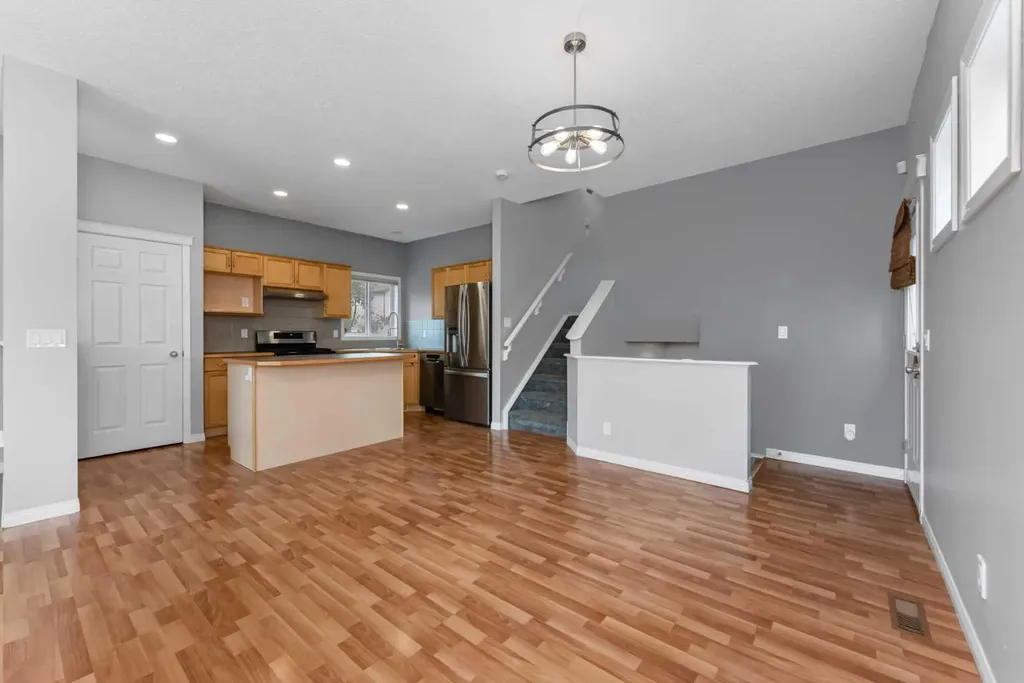 147 Sagewood Grove SW Airdrie AB T4B 3B2
