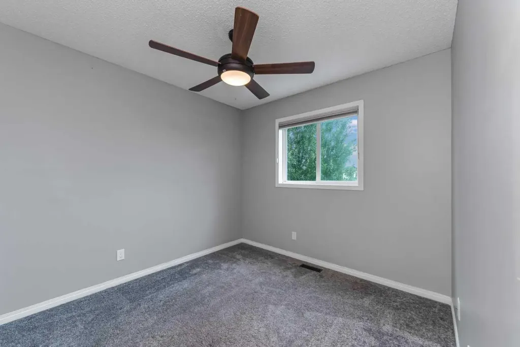 147 Sagewood Grove SW Airdrie AB T4B 3B2