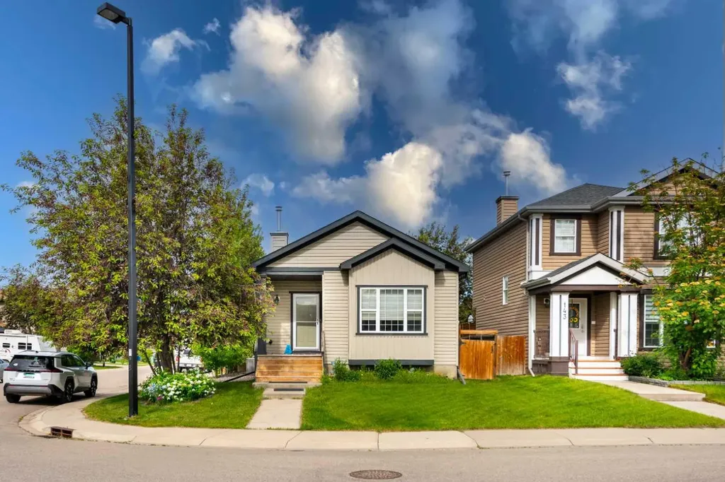 147 Sagewood Grove SW Airdrie AB T4B 3B2