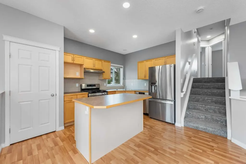 147 Sagewood Grove SW Airdrie AB T4B 3B2