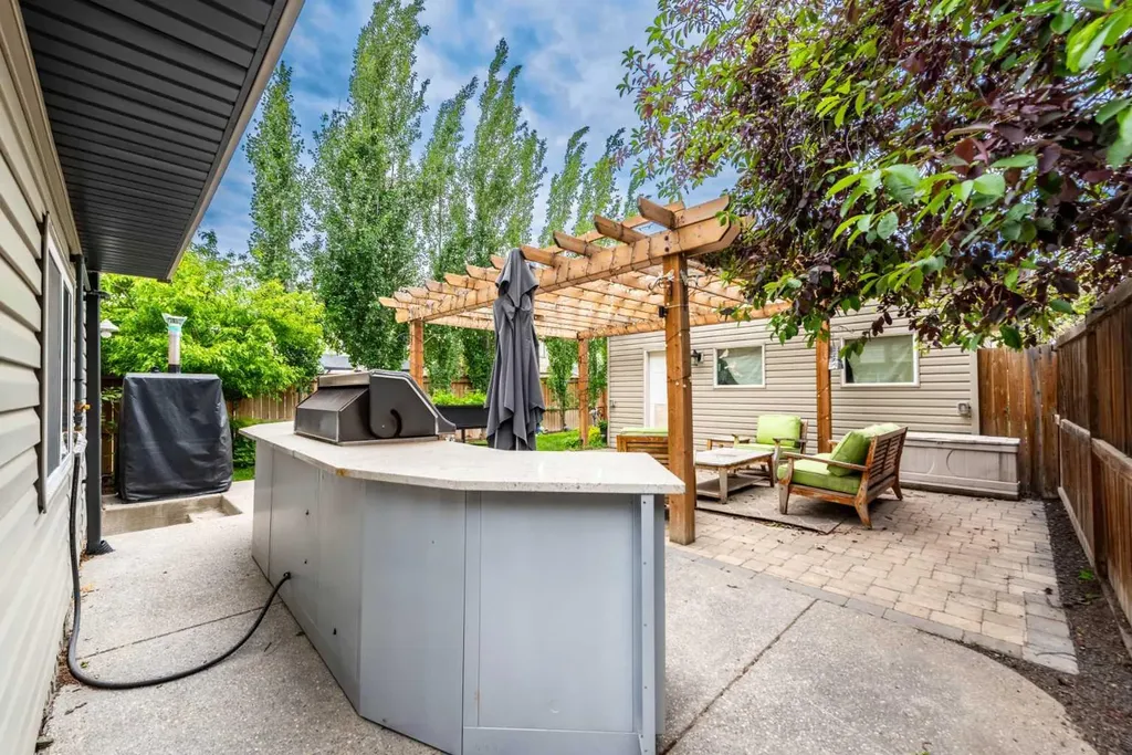 147 Sagewood Grove SW Airdrie AB T4B 3B2