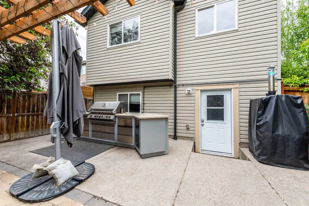 147 Sagewood Grove SW Airdrie AB T4B 3B2