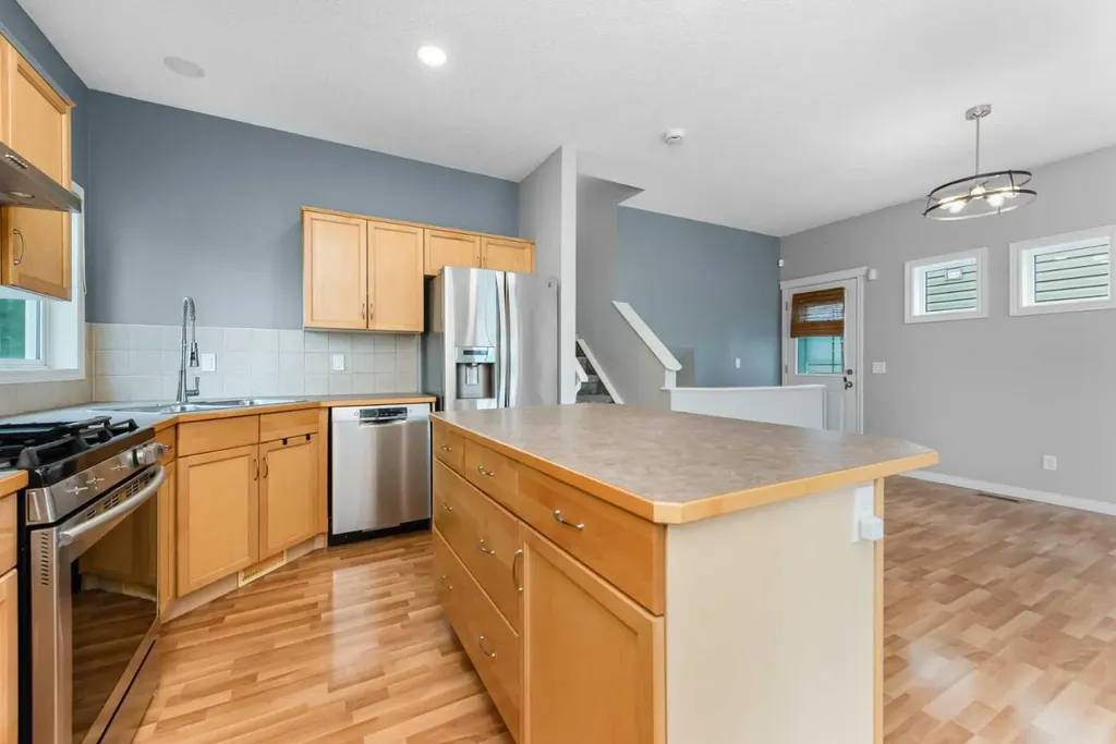 147 Sagewood Grove SW Airdrie AB T4B 3B2