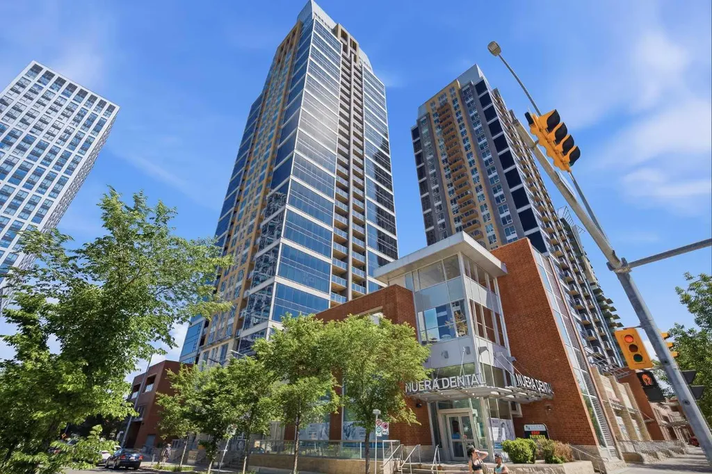 211 13 Avenue SE Calgary AB T2G 1E1