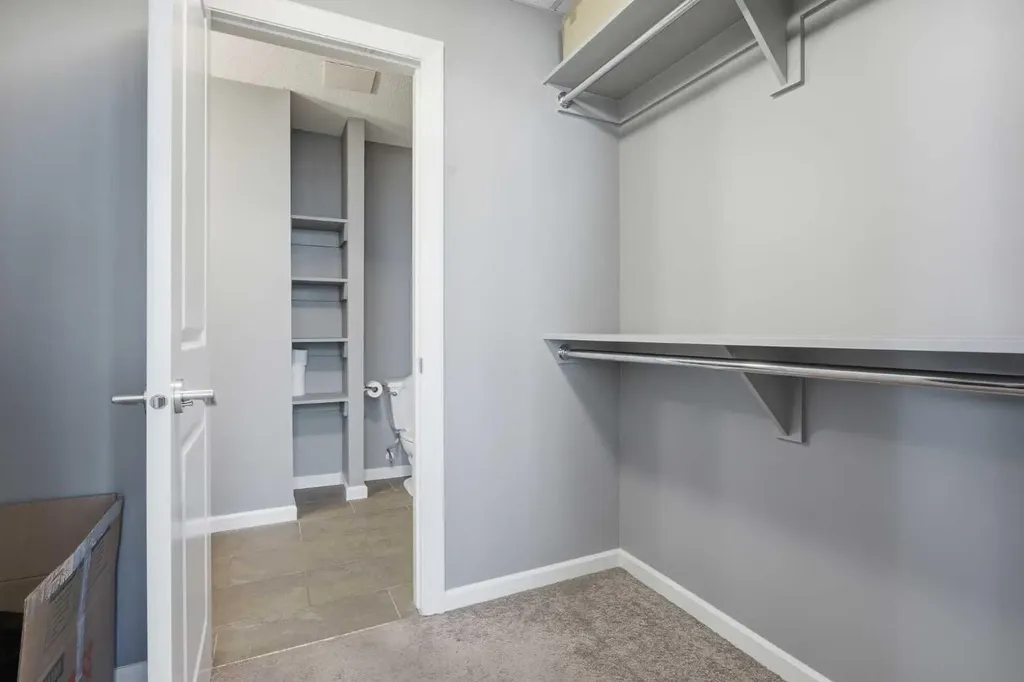 211 13 Avenue SE Calgary AB T2G 1E1