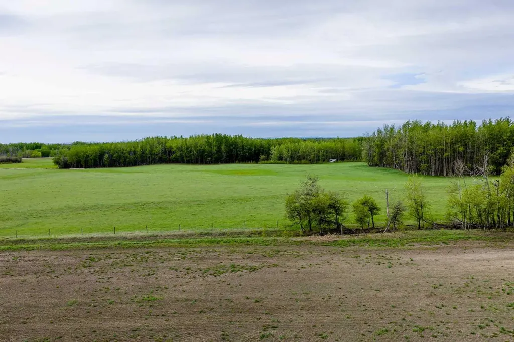SE-8-80-8-W6 Rural Saddle Hills County AB T0H 0H0
