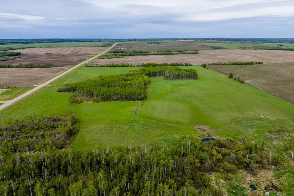 SE-8-80-8-W6 Rural Saddle Hills County AB T0H 0H0