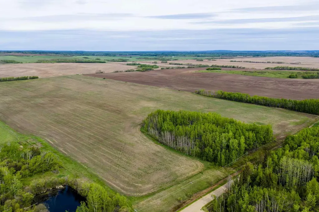 SE-8-80-8-W6 Rural Saddle Hills County AB T0H 0H0