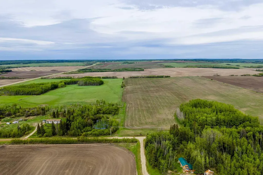 SE-8-80-8-W6 Rural Saddle Hills County AB T0H 0H0