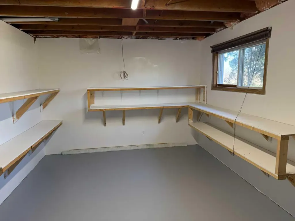 5417 52 Avenue Mannville AB T0B 2W0