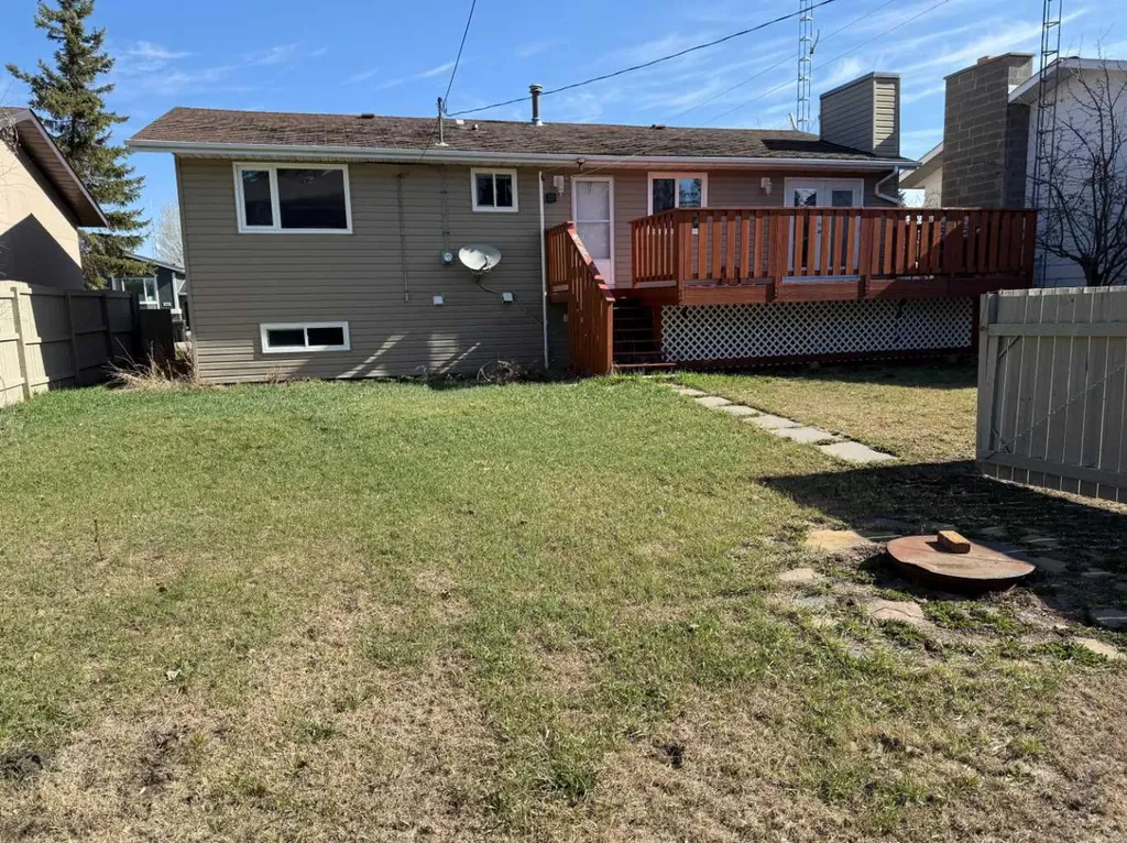 5417 52 Avenue Mannville AB T0B 2W0
