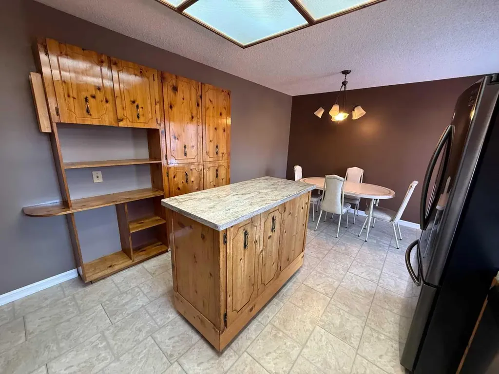 5417 52 Avenue Mannville AB T0B 2W0