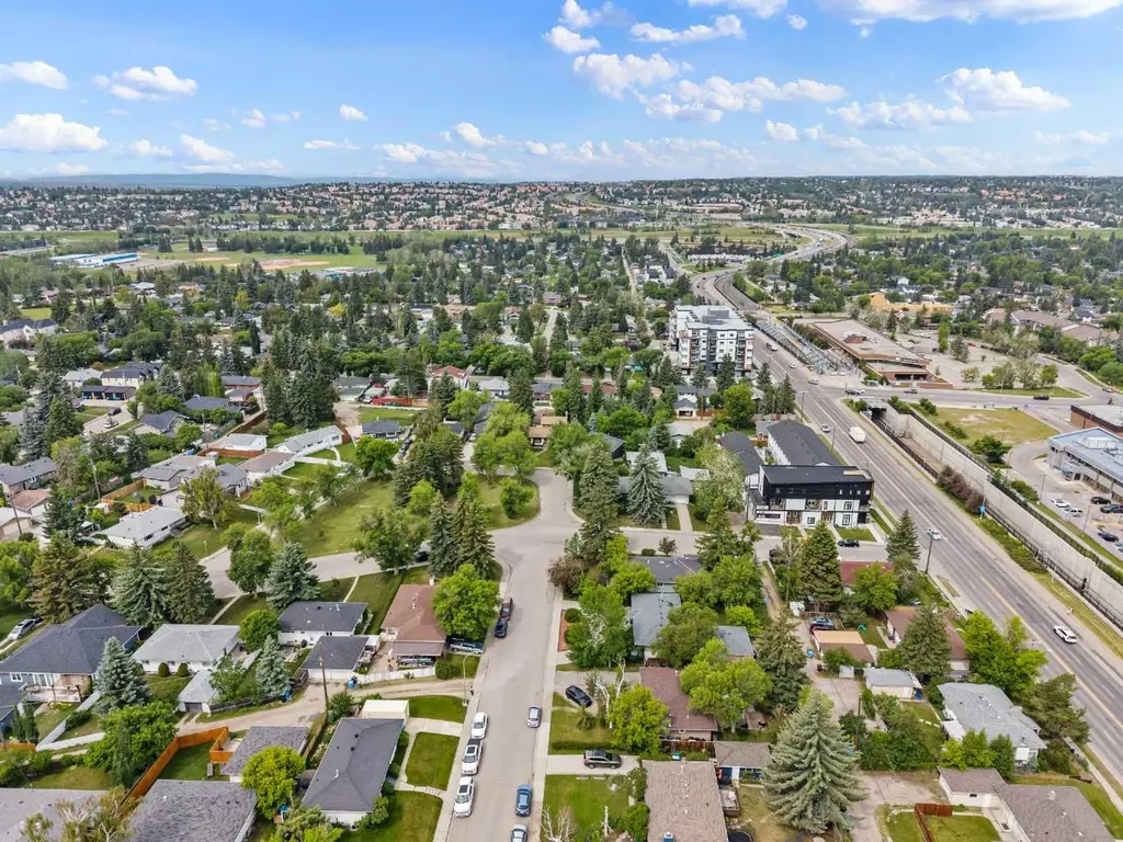 1908 Green Ridge Road SW Calgary AB T3E 4B1