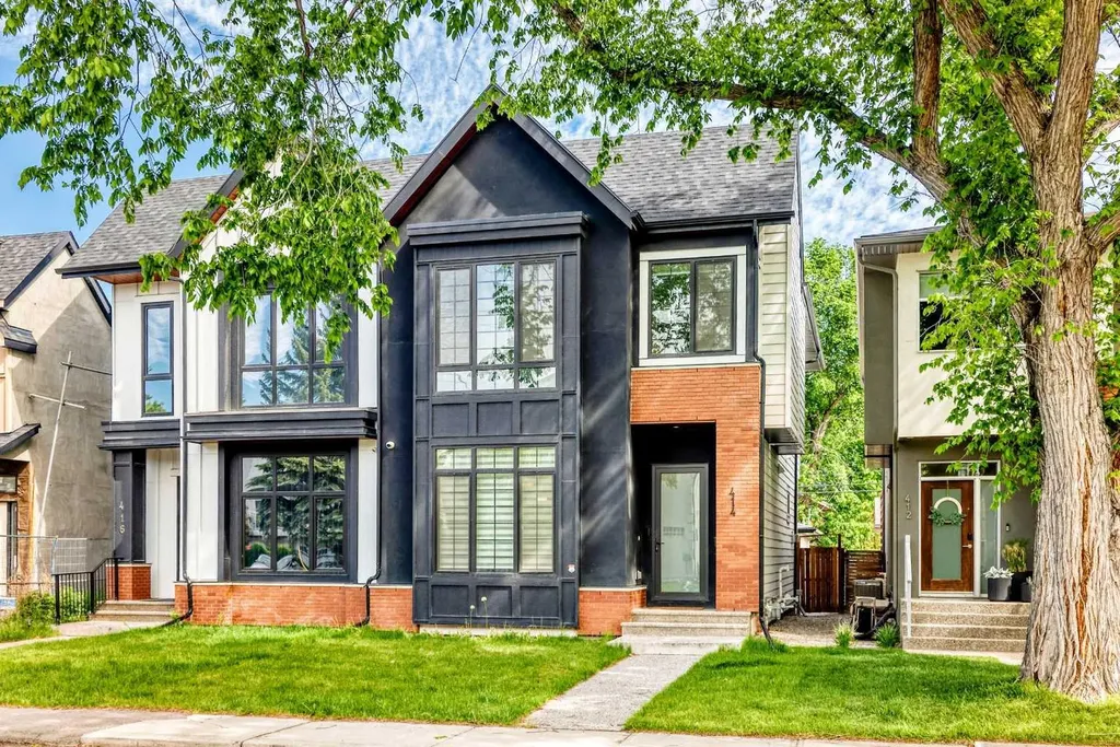 414 32 Avenue NW Calgary AB T2M 2P9