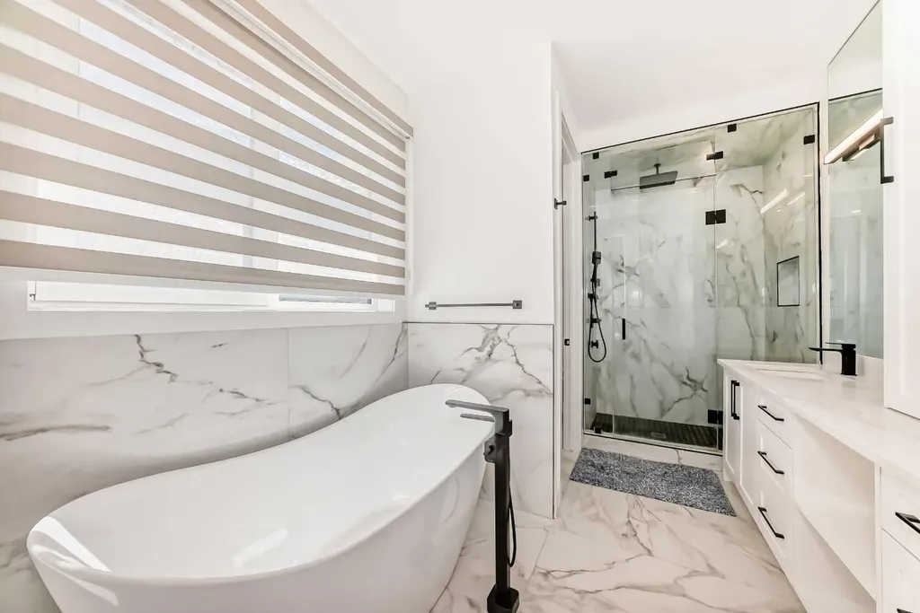 414 32 Avenue NW Calgary AB T2M 2P9