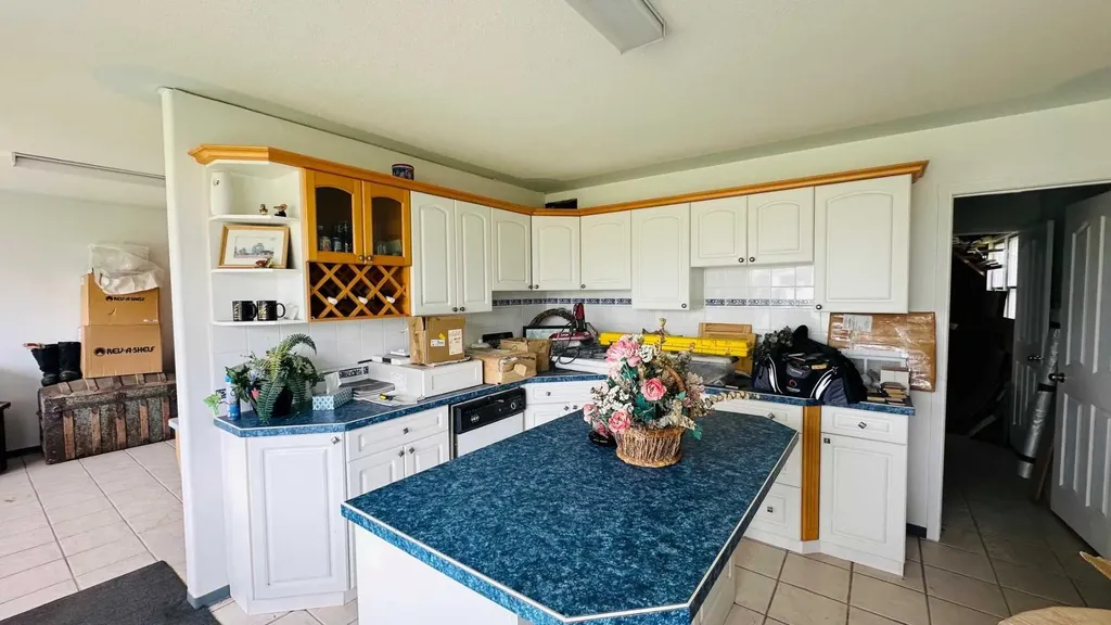 103 1 Street W Munson AB T0J 2C0