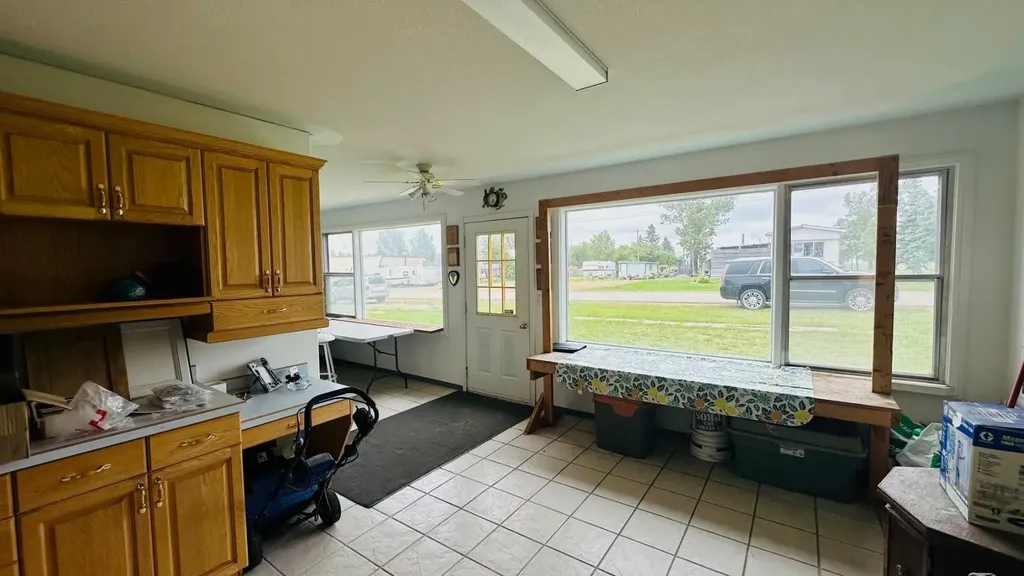 103 1 Street W Munson AB T0J 2C0
