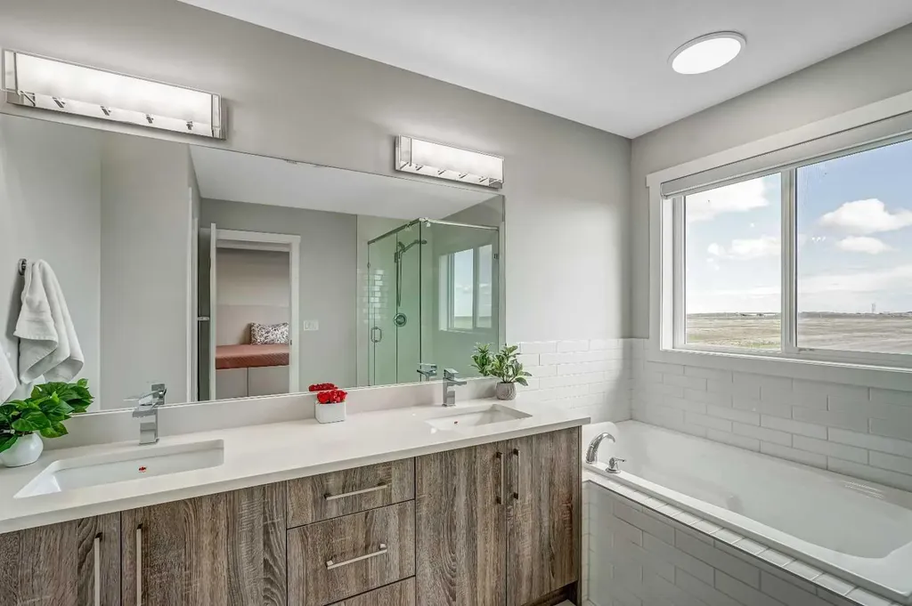 349 Corner Meadows Way NE Calgary AB T3N1Y6
