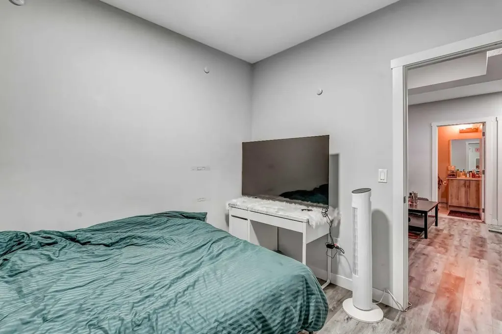 349 Corner Meadows Way NE Calgary AB T3N1Y6
