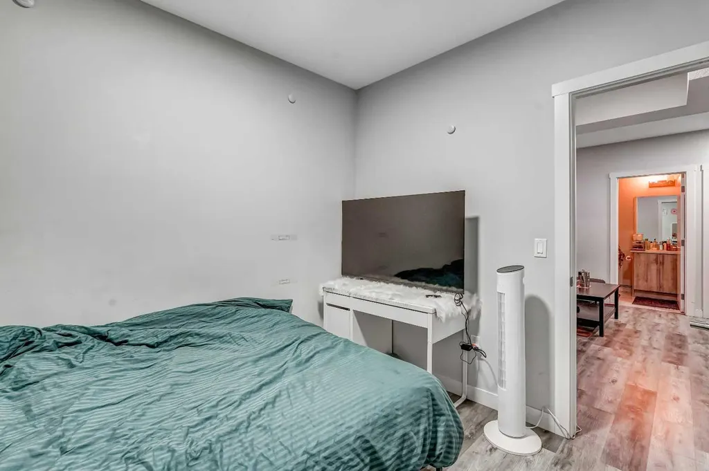 349 Corner Meadows Way NE Calgary AB T3N1Y6