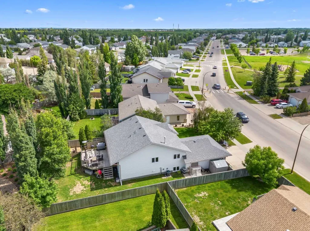 3805 65 Avenue Lloydminster AB T9V 2W6