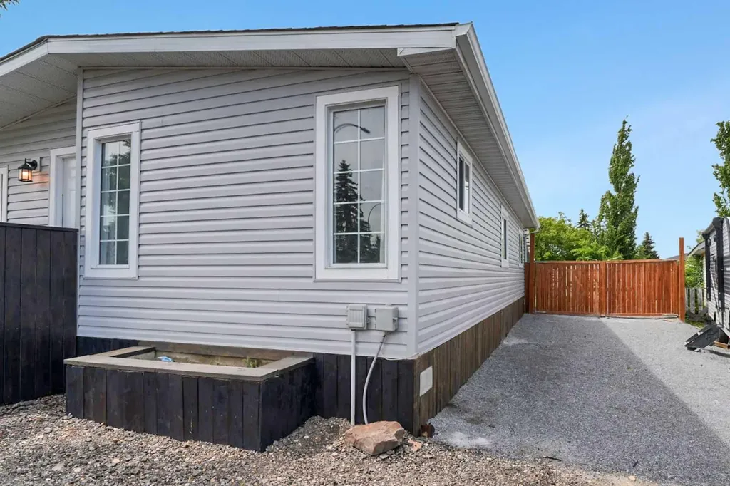 513 Spring Haven Court SE Airdrie AB T4A 1C5