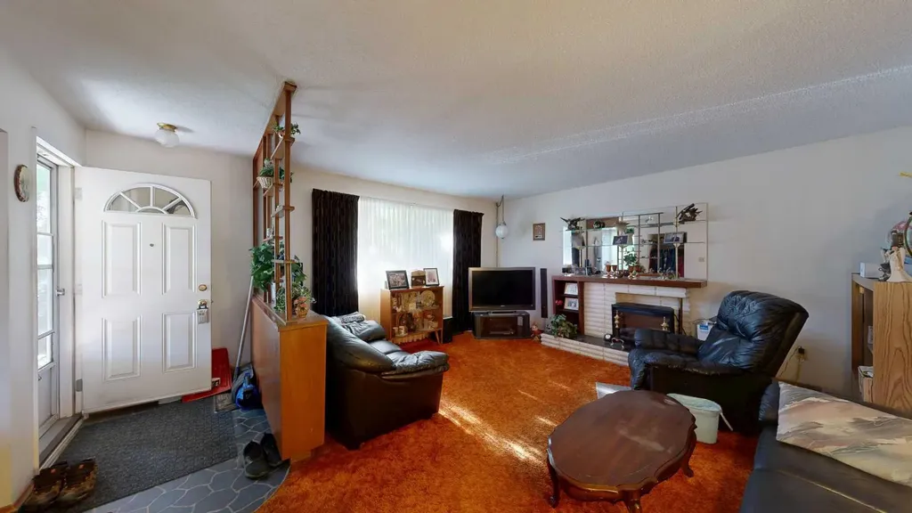 1424 Radisson Drive SE Calgary AB T2A1Z4