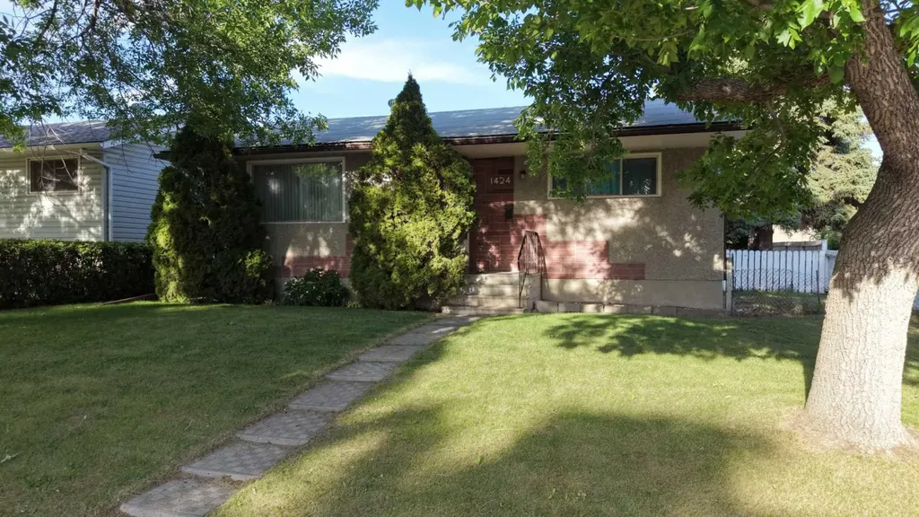 1424 Radisson Drive SE Calgary AB T2A1Z4