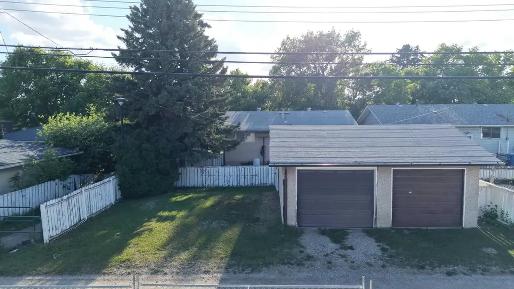 1424 Radisson Drive SE Calgary AB T2A1Z4