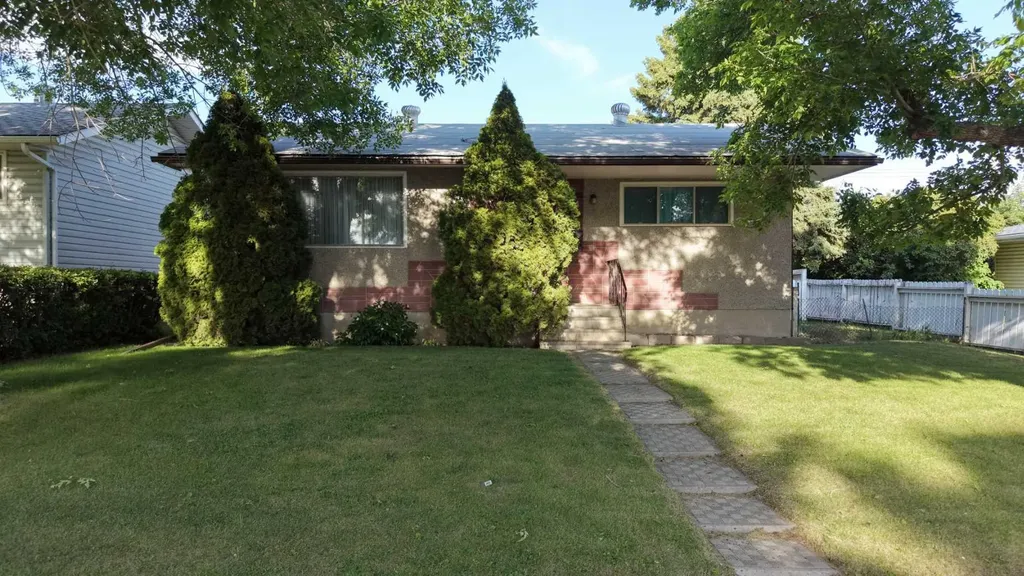 1424 Radisson Drive SE Calgary AB T2A1Z4