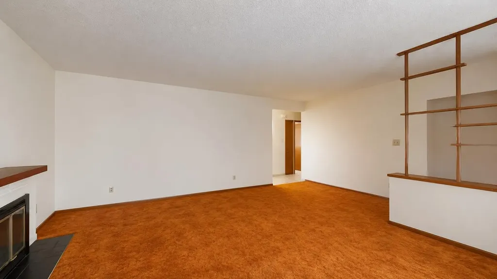 1424 Radisson Drive SE Calgary AB T2A1Z4