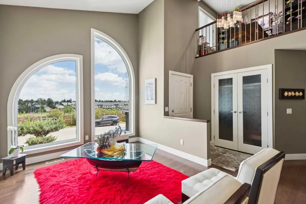 41 Sidon Crescent SW Calgary AB T3H2B5