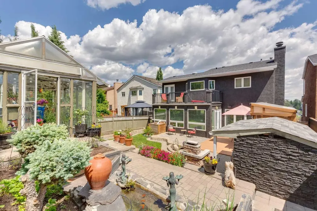 41 Sidon Crescent SW Calgary AB T3H2B5