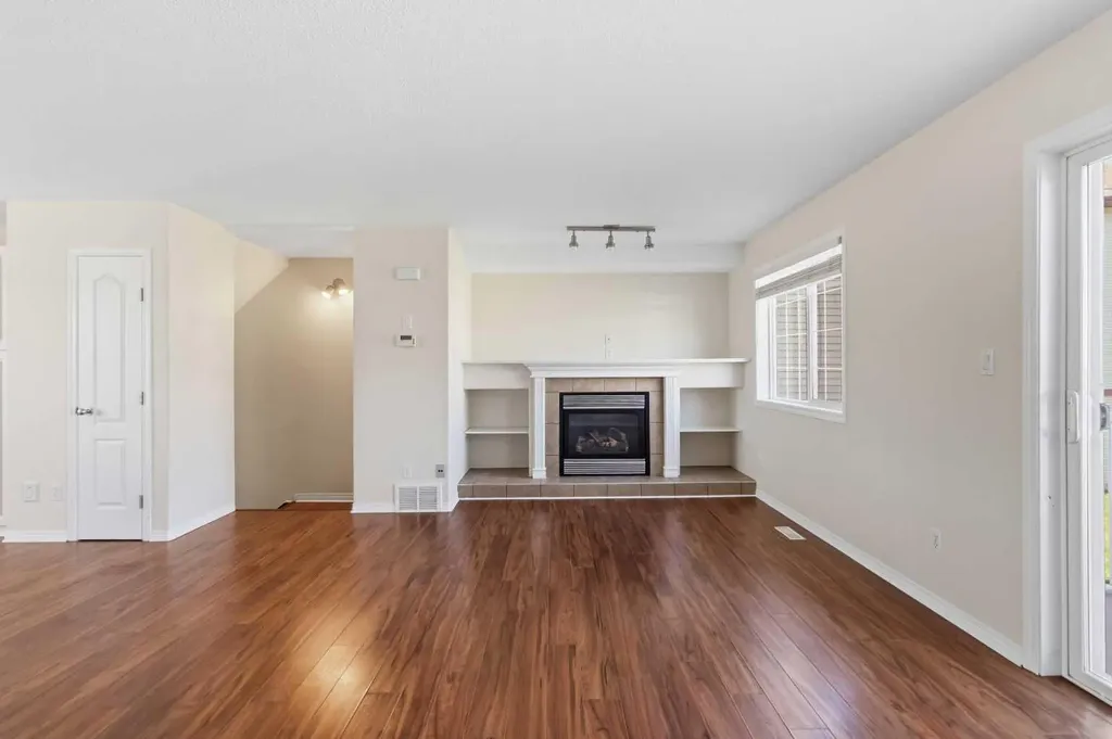 220 Swanson Crescent Fort Mcmurray AB T9K 2V9