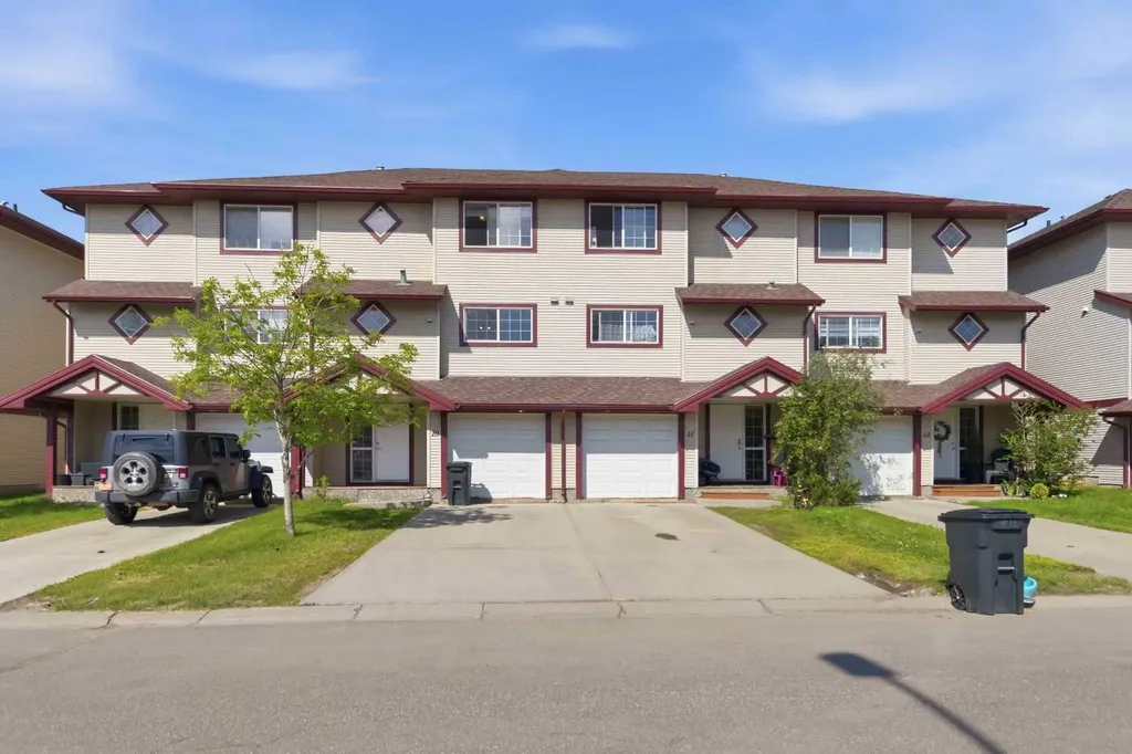 220 Swanson Crescent Fort Mcmurray AB T9K 2V9