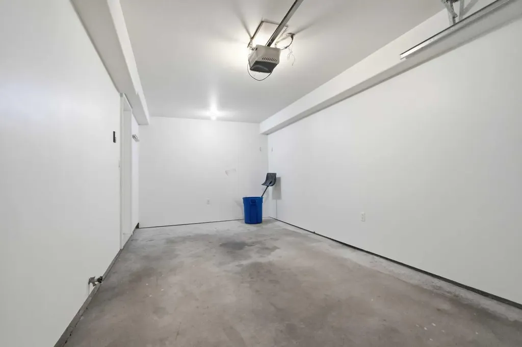 220 Swanson Crescent Fort Mcmurray AB T9K 2V9