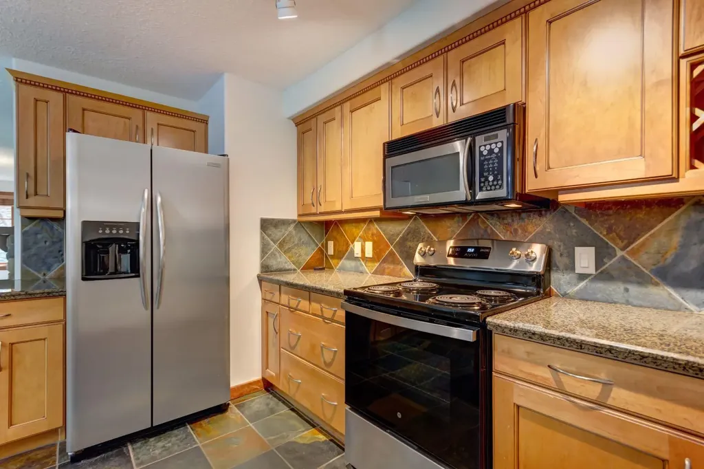 170 Crossbow Place Canmore AB T1W3H4