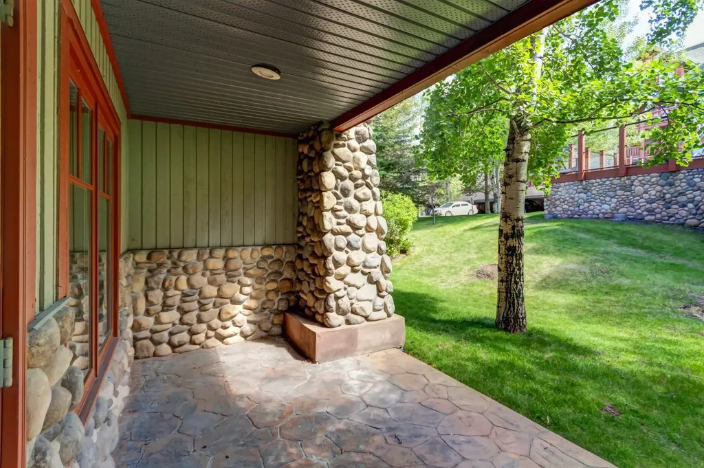 170 Crossbow Place Canmore AB T1W3H4