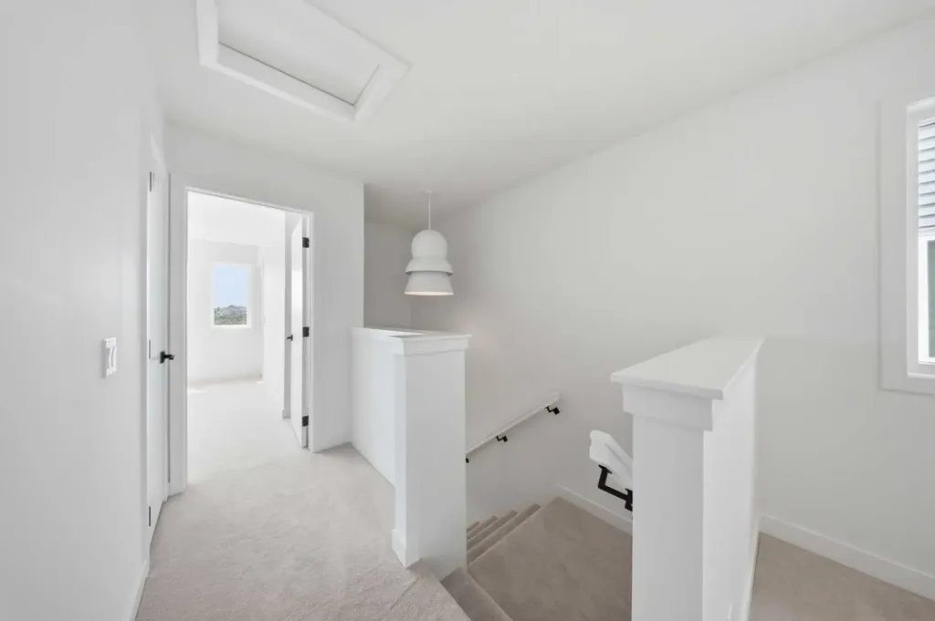 418 Belvedere Boulevard SE Calgary AB T2A 7Z8