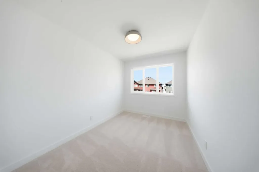 418 Belvedere Boulevard SE Calgary AB T2A 7Z8