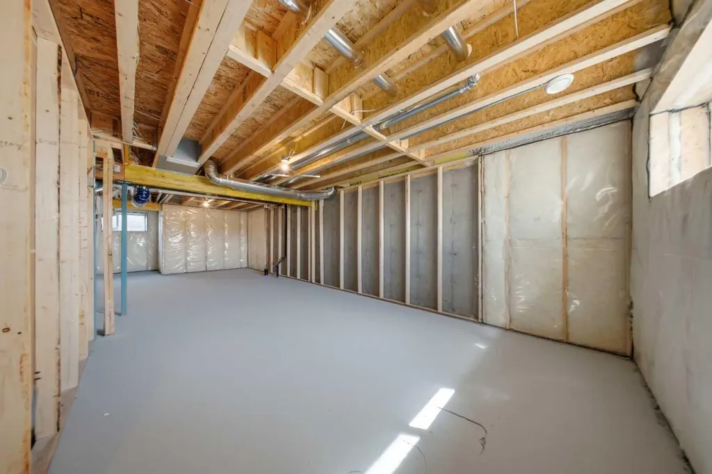 418 Belvedere Boulevard SE Calgary AB T2A 7Z8