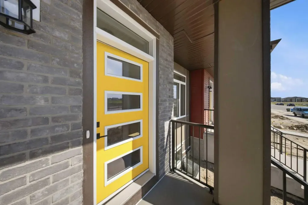 418 Belvedere Boulevard SE Calgary AB T2A 7Z8