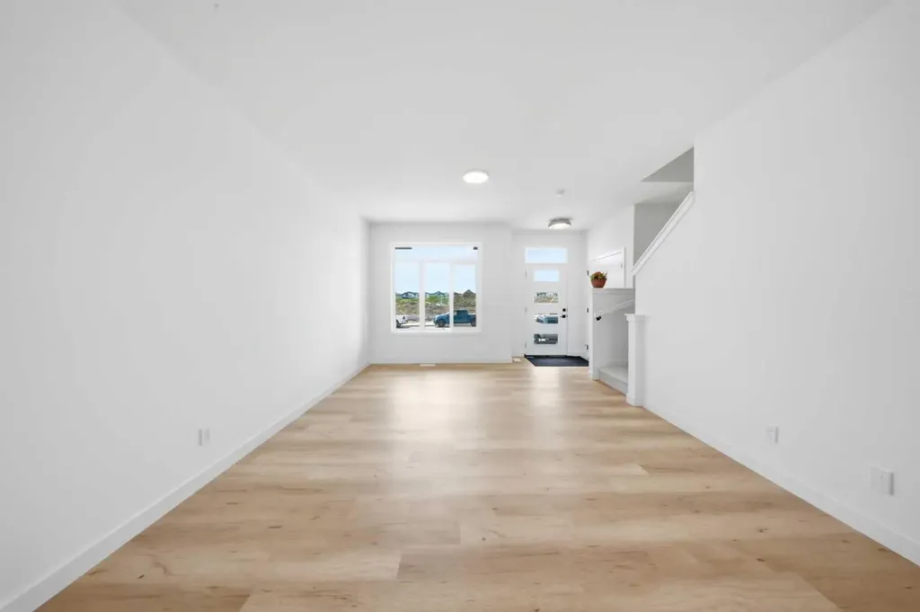418 Belvedere Boulevard SE Calgary AB T2A 7Z8