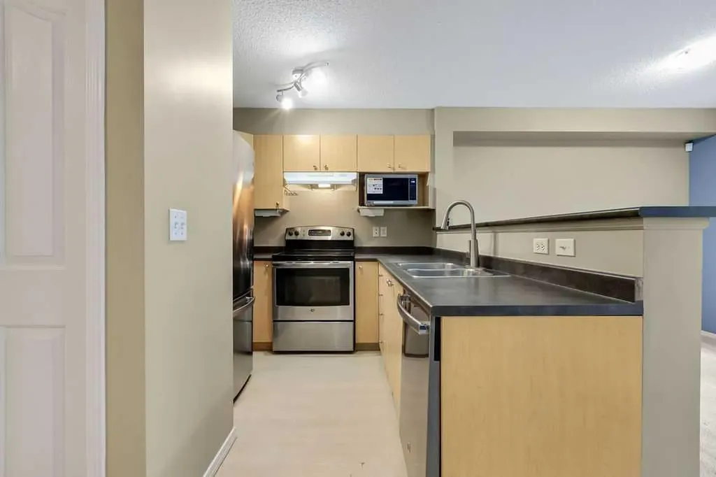 155 Citadel Meadow Gardens NW Calgary AB T3G 5N4