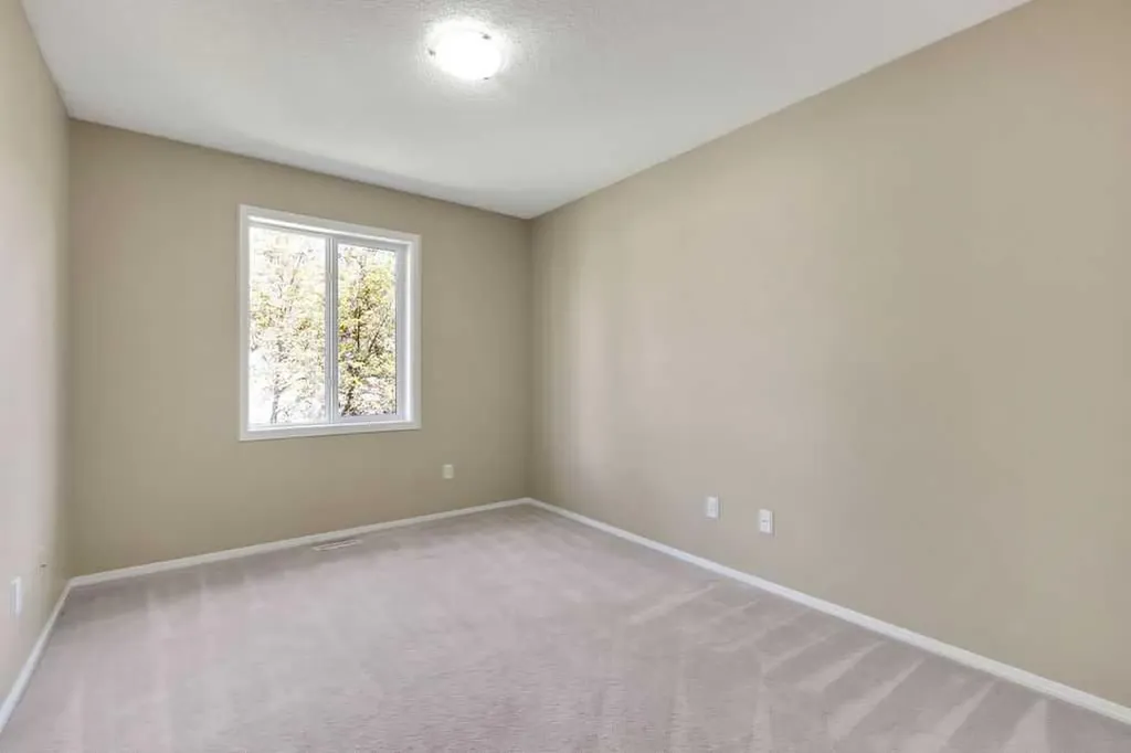 155 Citadel Meadow Gardens NW Calgary AB T3G 5N4